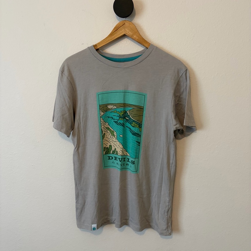 Sendero Provisions Company Grey Devils River Tee Shirt Size Small